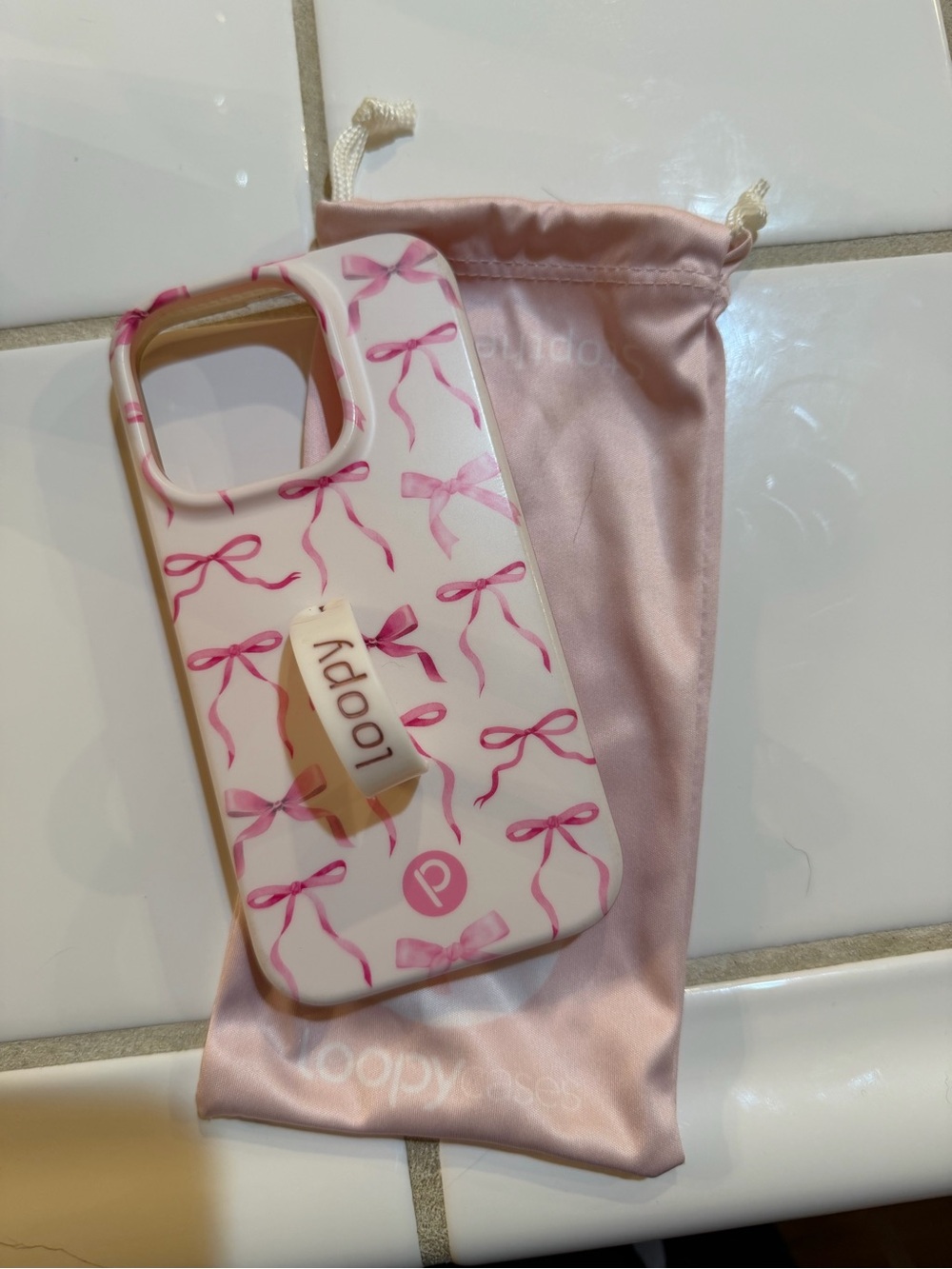 Pink Bow Pattern Phone Case with Loopy Stand IPhone 14 Pro
